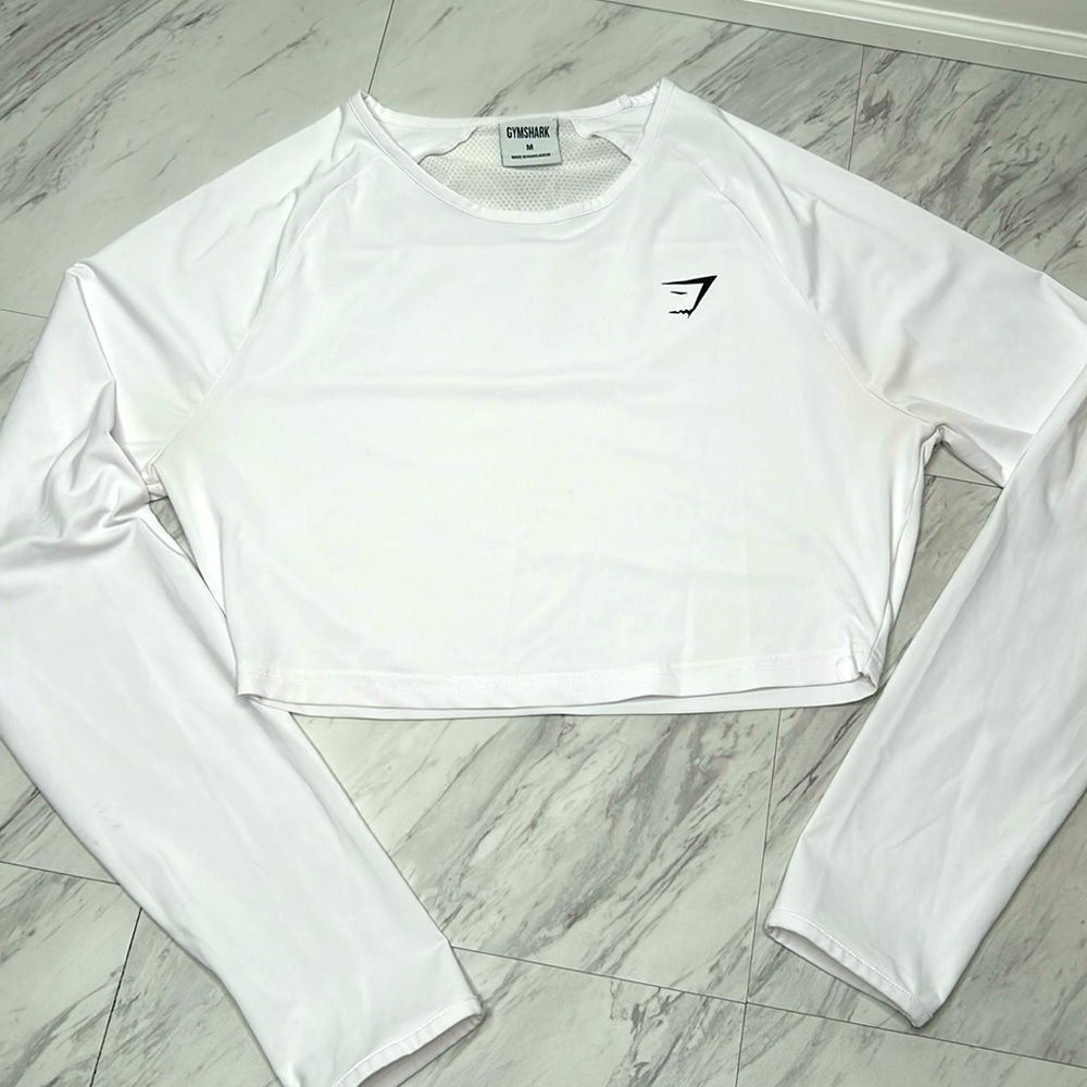 Gymshark Long Sleeve Crop, Size Medium